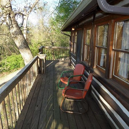 Lake Lucerne Treehouse Villa Юрека Спрингс Екстериор снимка