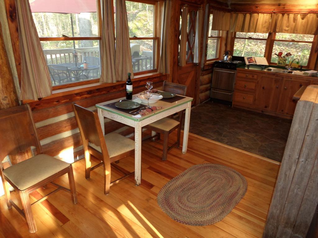 Lake Lucerne Treehouse Villa Юрека Спрингс Екстериор снимка