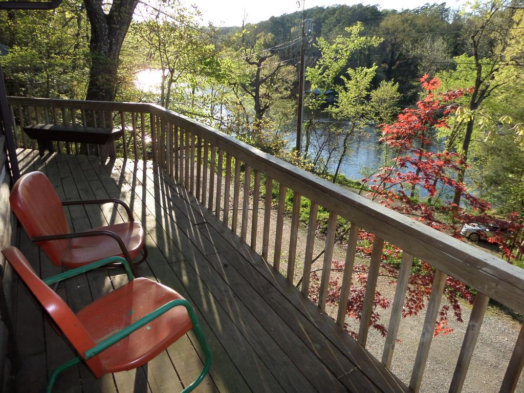 Lake Lucerne Treehouse Villa Юрека Спрингс Екстериор снимка